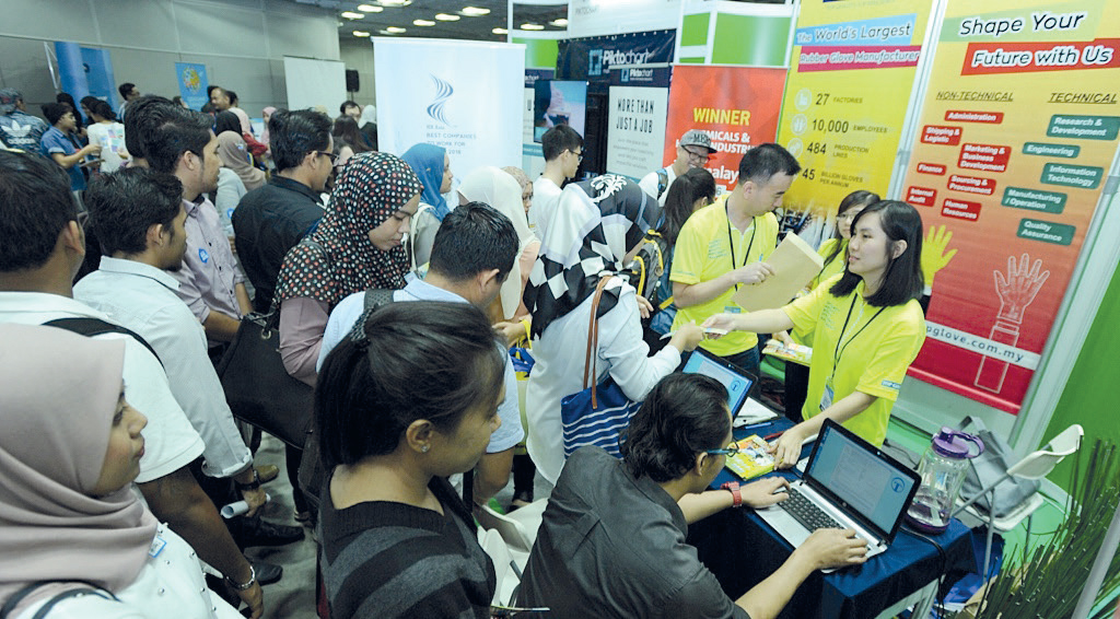 Local undergraduates expect RM2500 starting salary: GCA